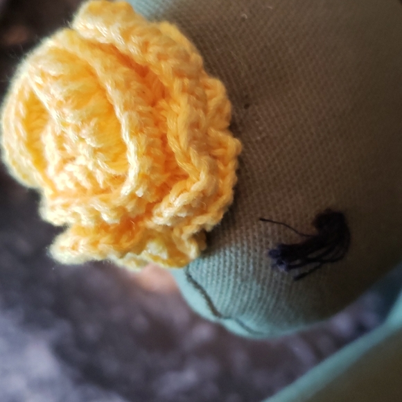 Pillowfort flowering cactus pillow - Picture 3 of 4